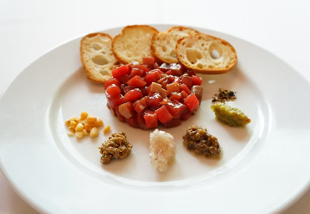 マグロのタルタル